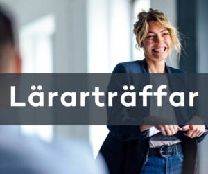 Lärare står och skrattar med en platta i handen. Över står texten "Lärarträffar".